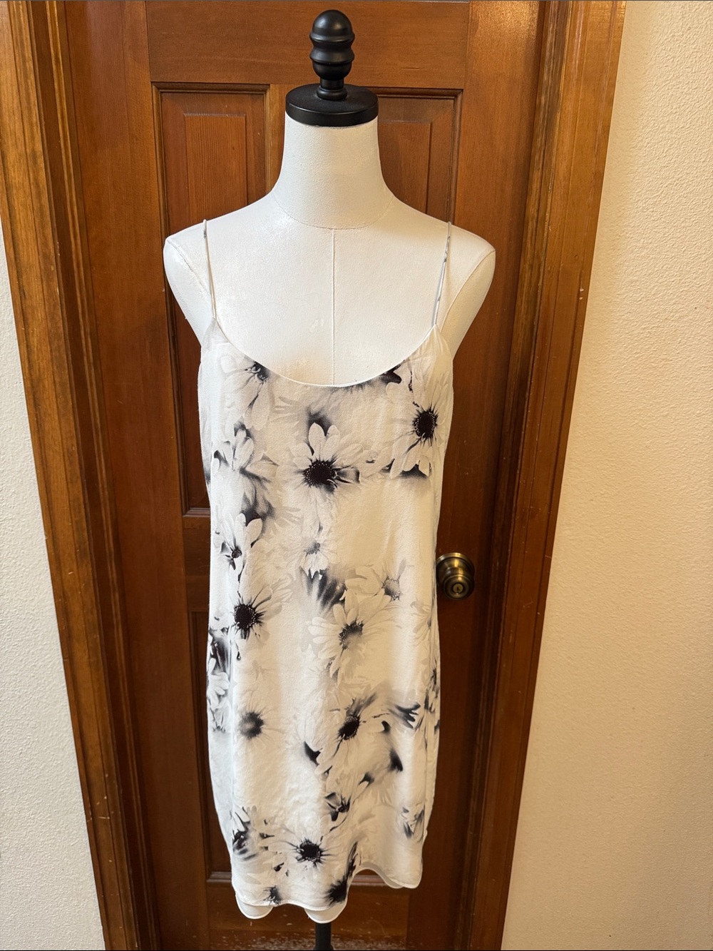 PRICE FIRM Tibi New York Black and White Floral Slip Dress Size 6